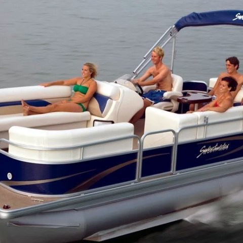 a small boat in a body of water